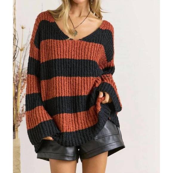 ADORA Loose Fit Colorblock Sweater